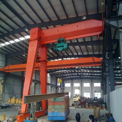 BMH电动葫芦半门式起重机安装完成